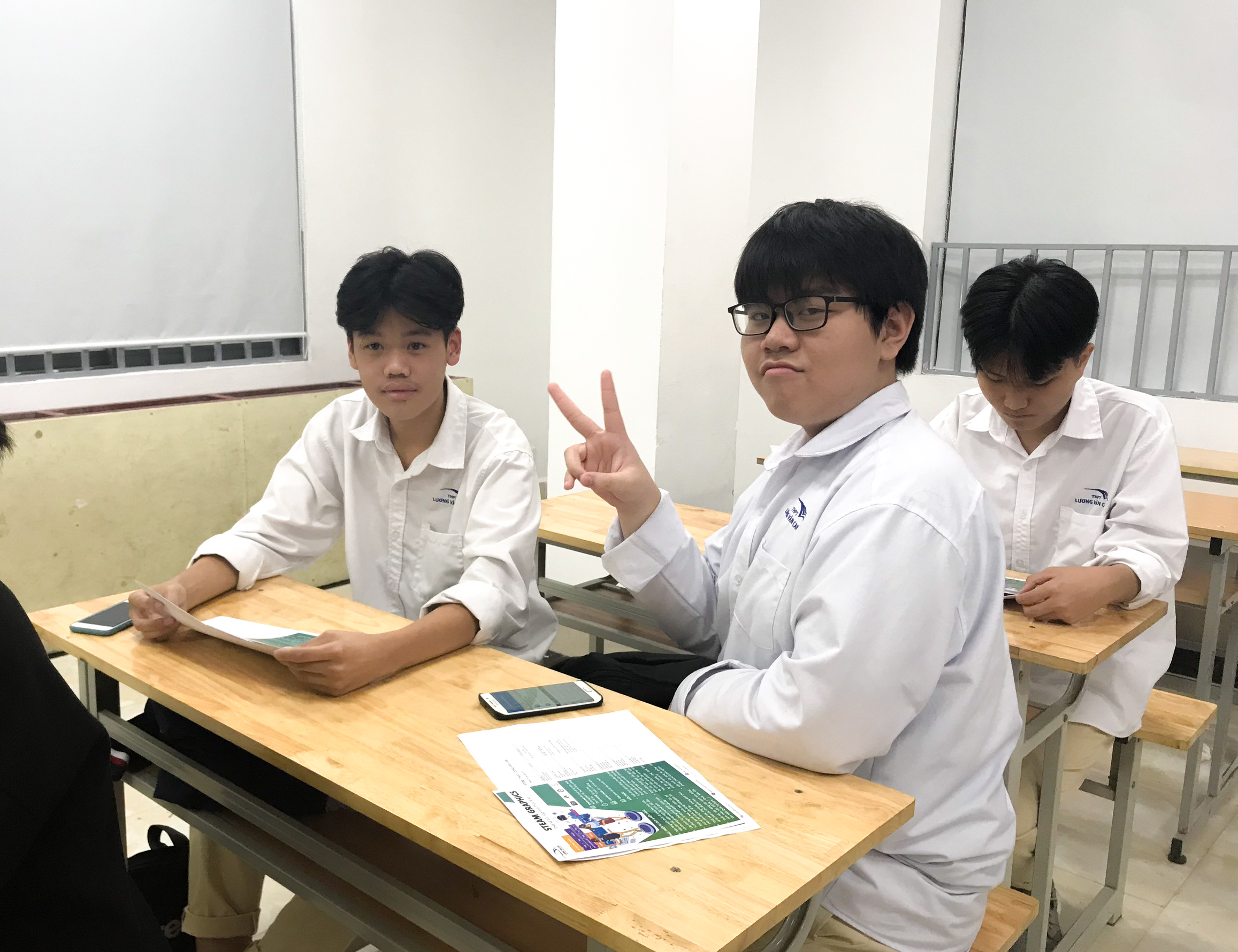 TRẢI NGHIỆM CÁC SẢN PHẨM STEM THÚ VỊ